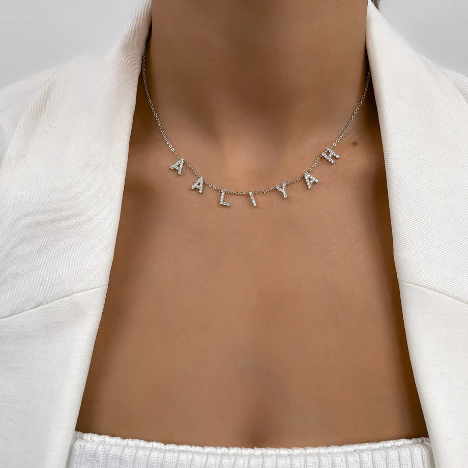 Collier prénom personnalisé suspendu effet ICY